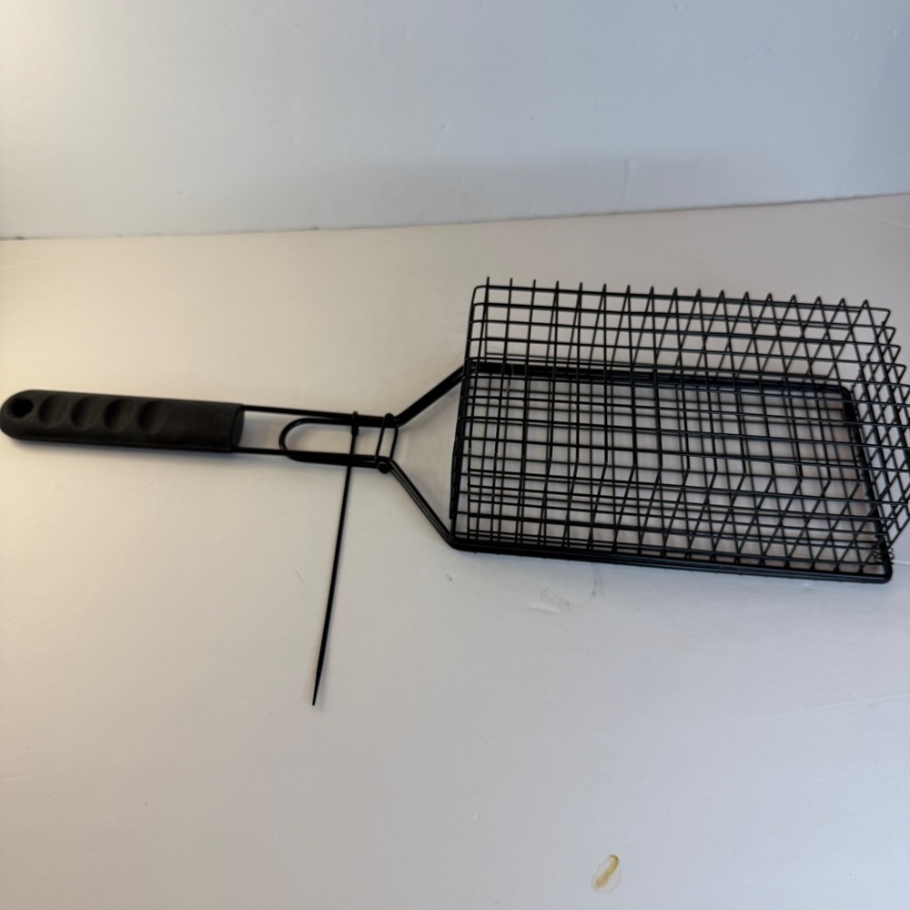 🔥 Non-Stick BBQ Grill Basket - Large Wire Mesh Grilling Cage with Long Handle